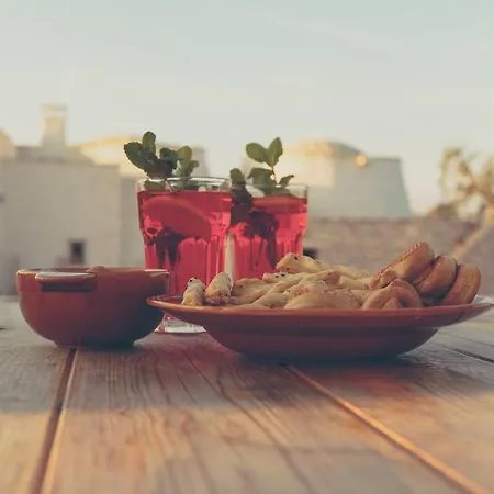 Agave With Pool فيلة أوستوني